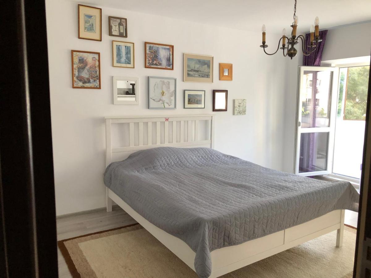 Le Garcon De Cristina-Simple,Quiet,Spacious Studio 부쿠레슈티 외부 사진