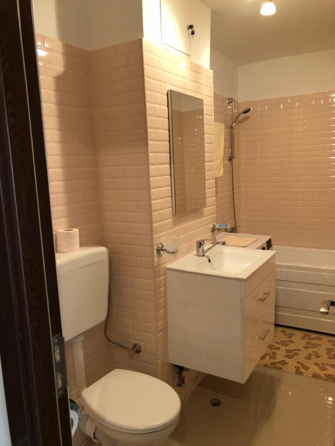 Le Garcon De Cristina-Simple,Quiet,Spacious Studio 부쿠레슈티 외부 사진