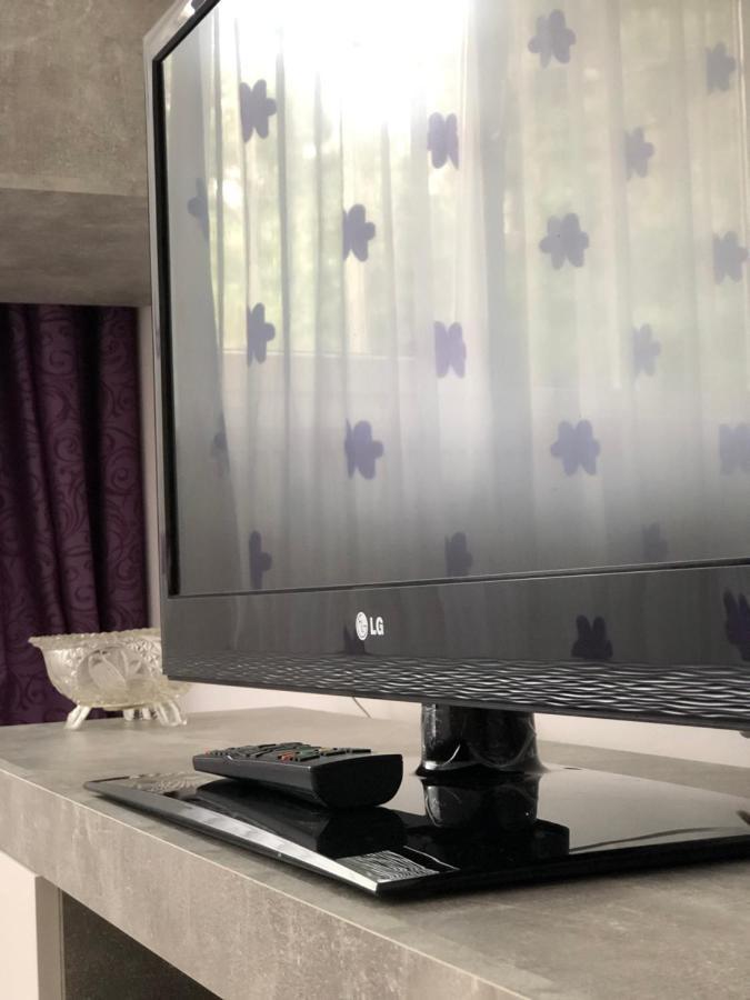 Le Garcon De Cristina-Simple,Quiet,Spacious Studio 부쿠레슈티 외부 사진