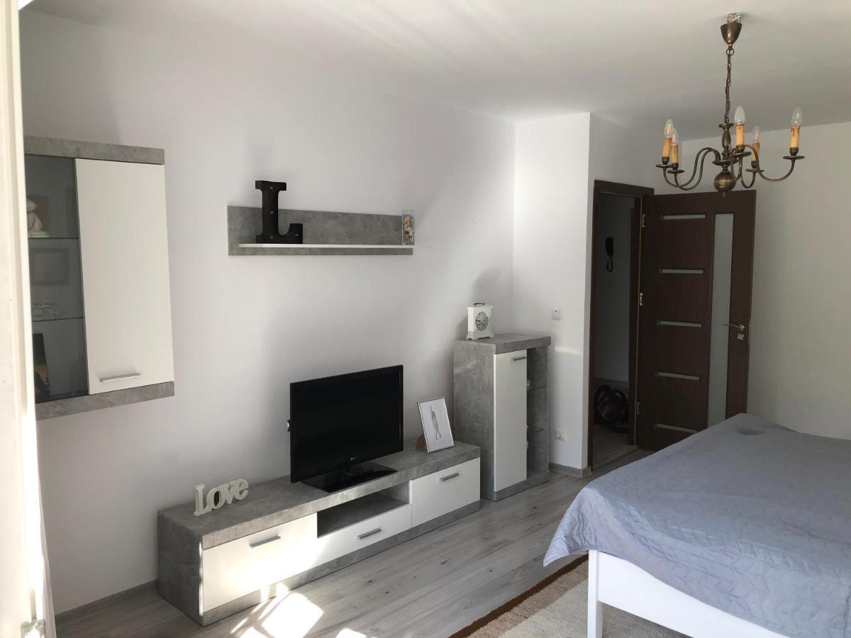 Le Garcon De Cristina-Simple,Quiet,Spacious Studio 부쿠레슈티 외부 사진